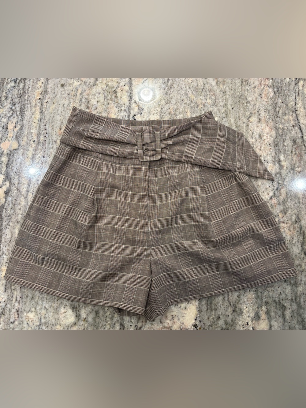 NWOT 🔥 Marciano High Waisted Lined Belted Plaid Check Pleated Shorts Sz 8 / M